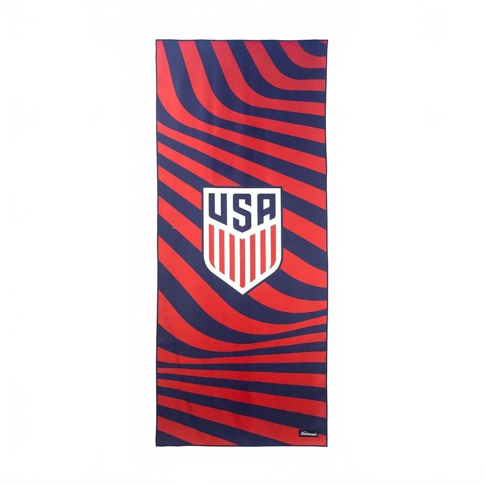 NEW KNOCKAROUND usa soccer microfiber towel in multicolor
